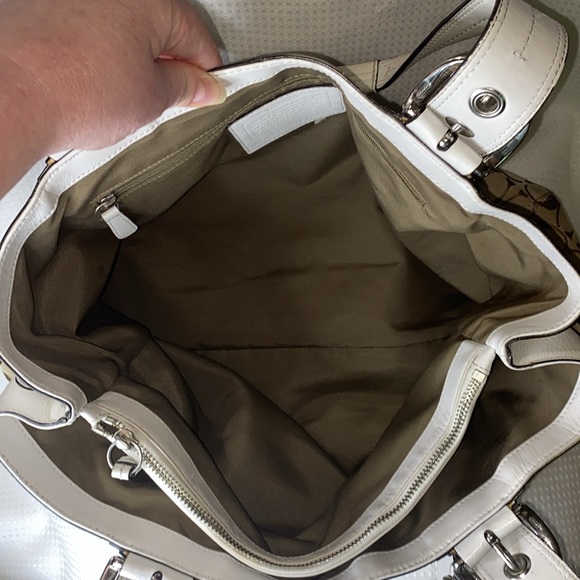 Coach Classic “C” w/White Leather Trim Large Satchel EUC w/Dustbag - Picture 9 of 11